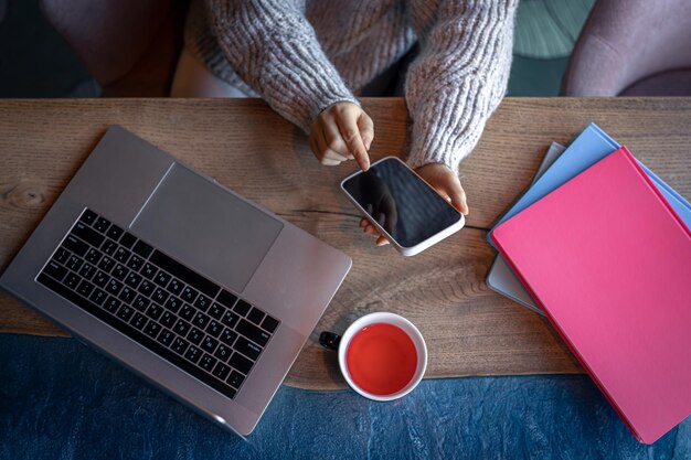 Jak przenośne rozwiązania do notowania mogą zwiększyć efektywność pracy?